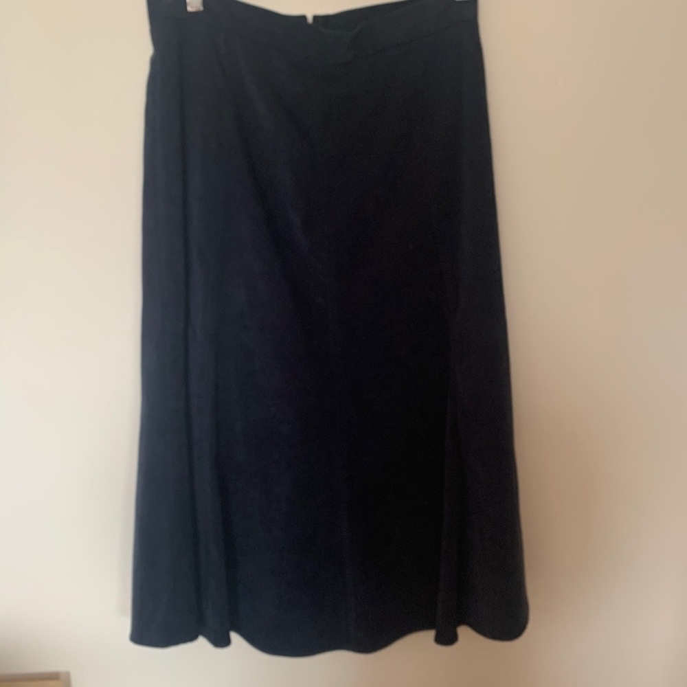 Long black skirt